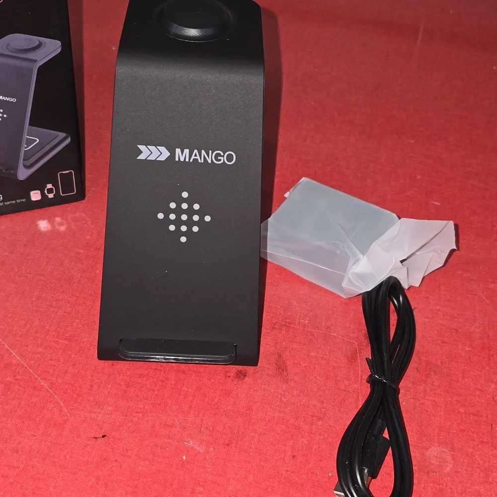 Mango T3 Dual Wireless Charging Station‎ - Black